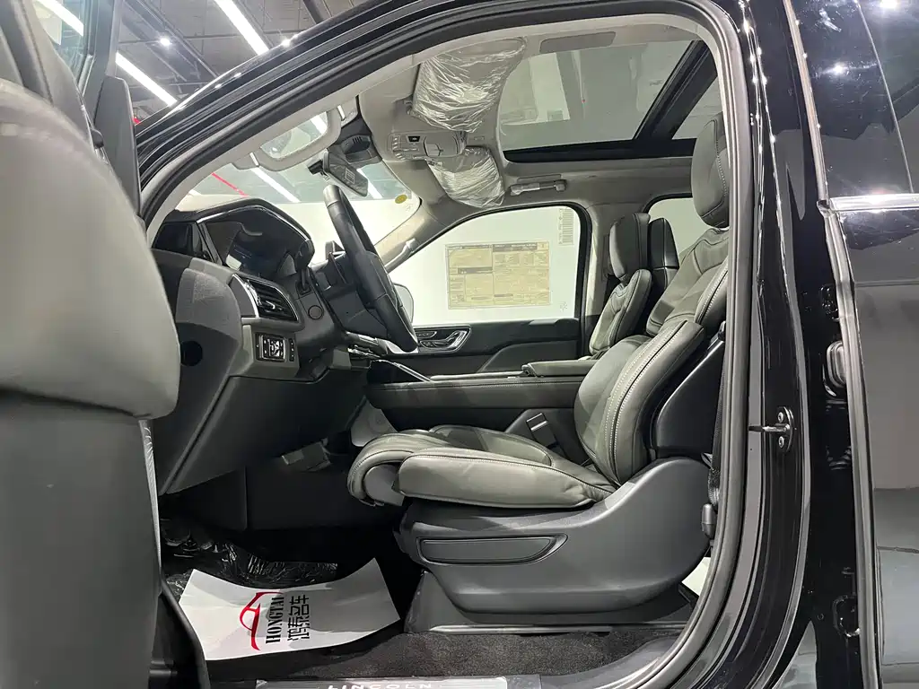 Lincoln Navigator 2024 3.5T