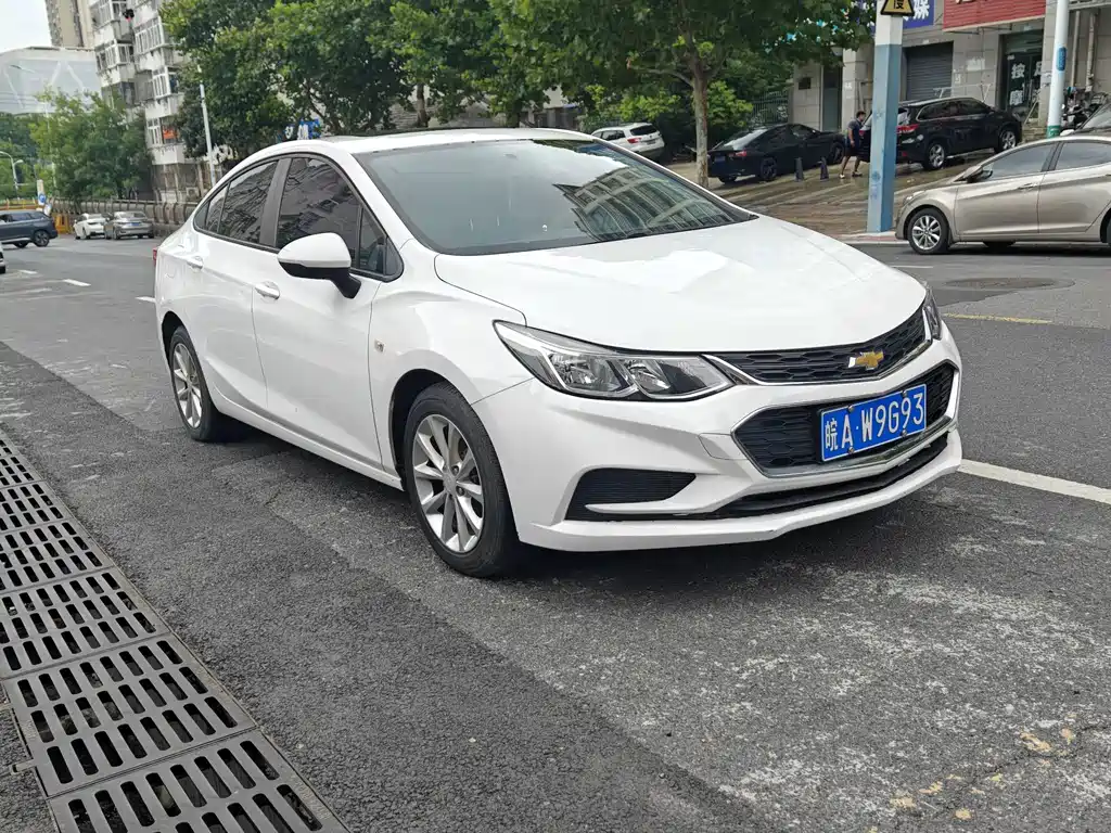 Chevrolet Cruze — миниатюра 3