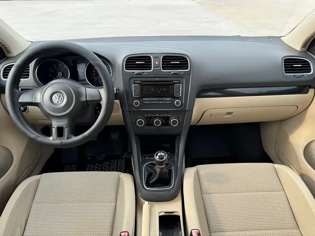 Volkswagen Golf — миниатюра 11