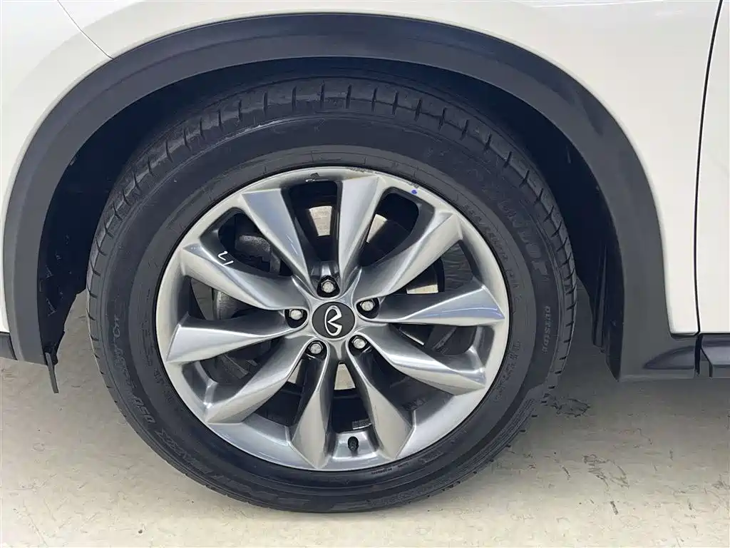Infiniti QX50 2020 2.0T