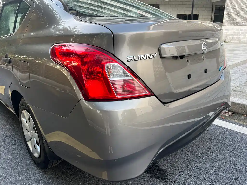 Nissan Sunny — миниатюра 19