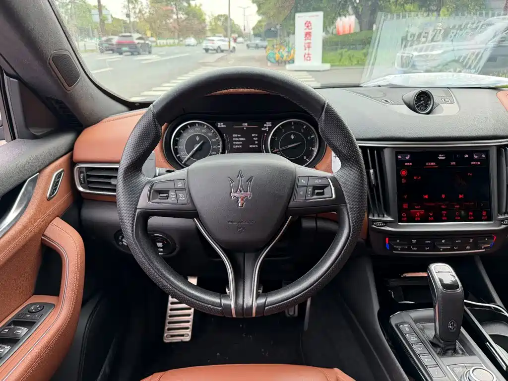 Maserati Levante — миниатюра 14