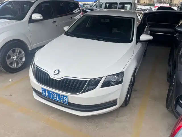 SKODA OCTAVIA 2021