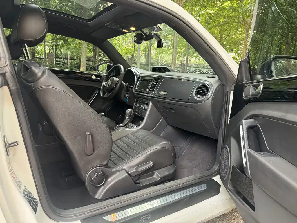 Volkswagen Beetle — миниатюра 6