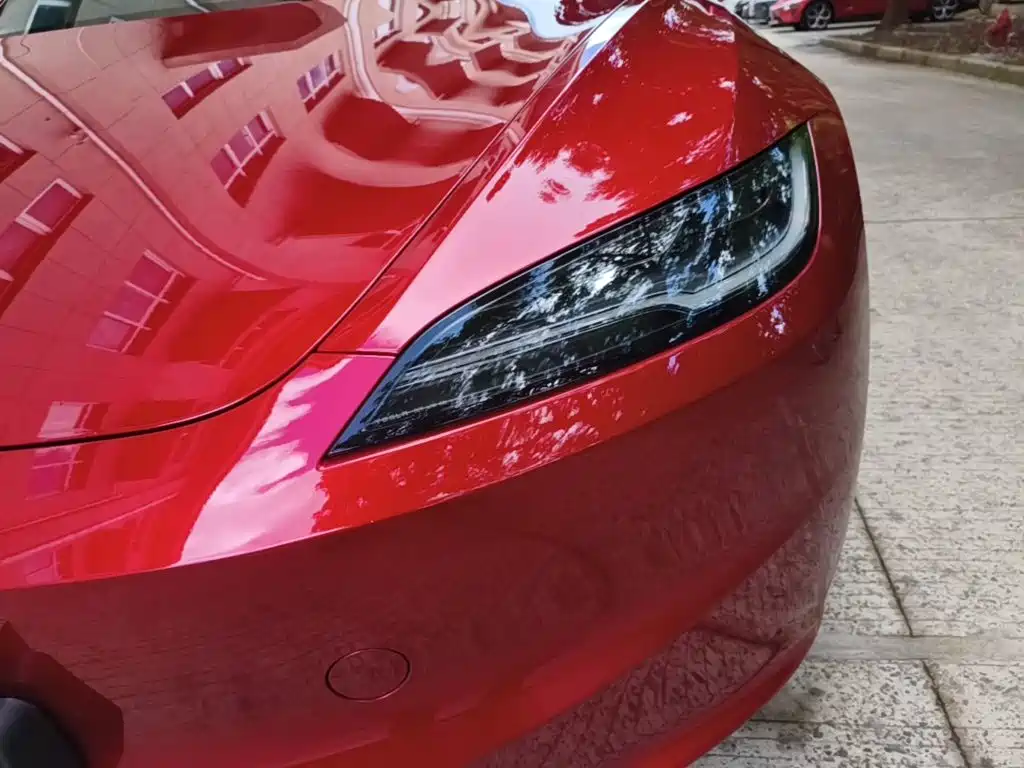 Tesla Model 3 — миниатюра 24