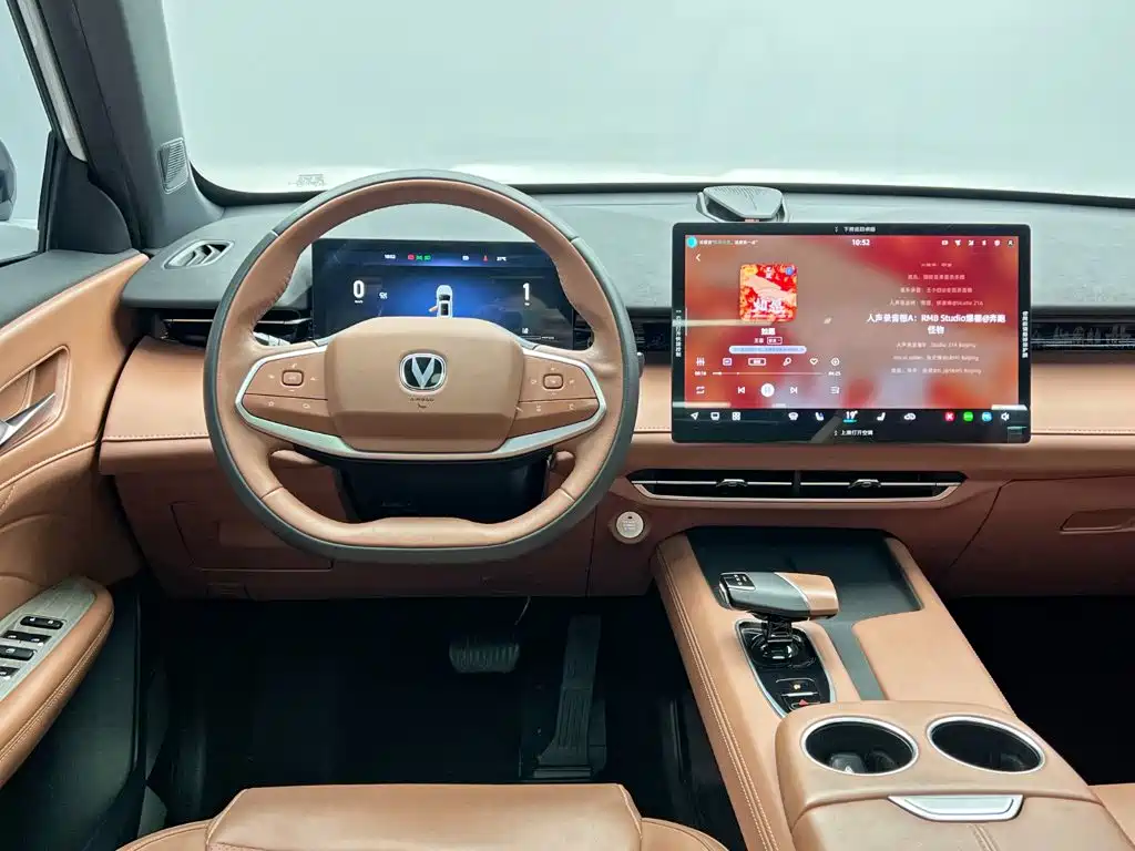 Changan UNI-Z New Energy — миниатюра 19