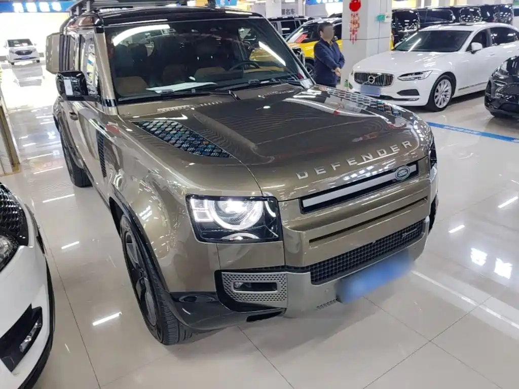 Land Rover Defender — миниатюра 4