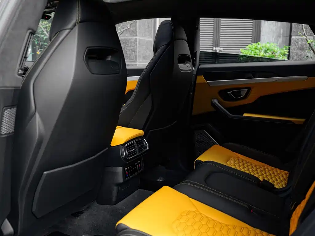Lamborghini Urus — миниатюра 22