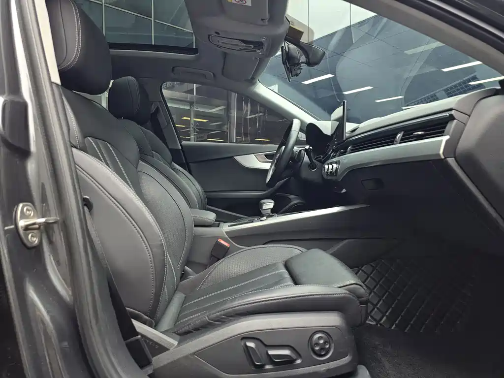 Audi A4L — миниатюра 9