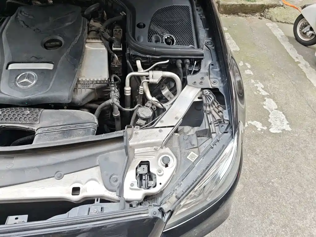 Mercedes-Benz E-Class — миниатюра 21