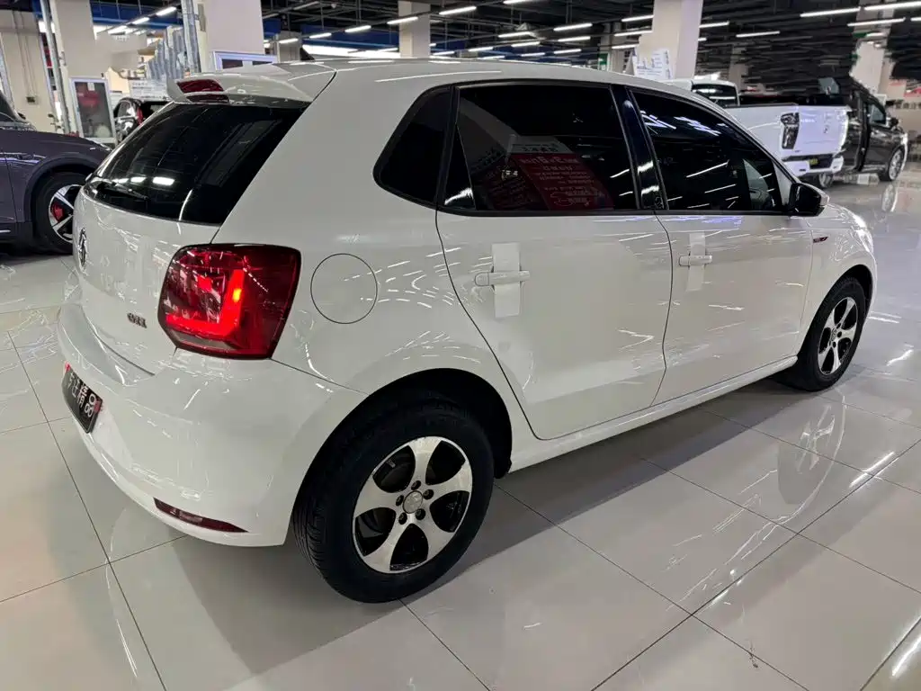 Volkswagen Polo — миниатюра 9