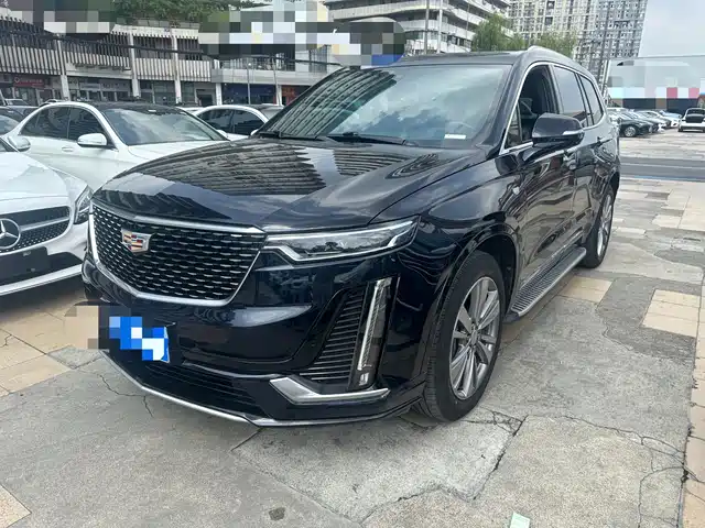 CADILLAC  XT6