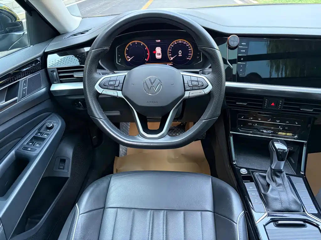 Volkswagen Passat — миниатюра 10