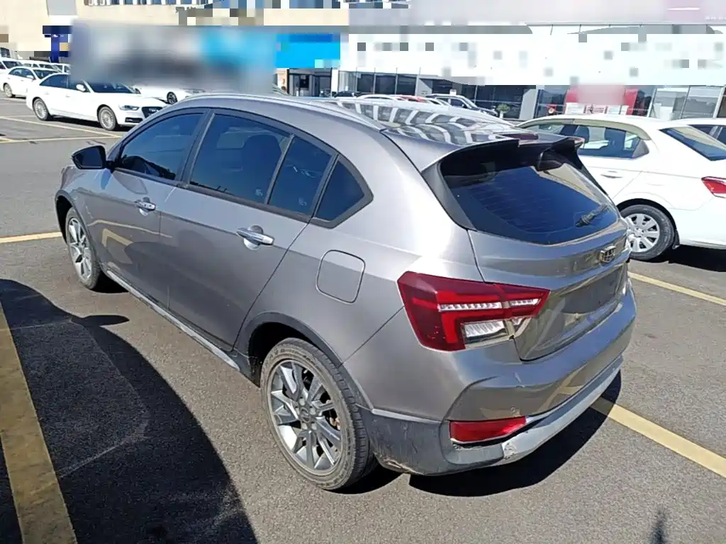 Geely Vision S1 — миниатюра 5