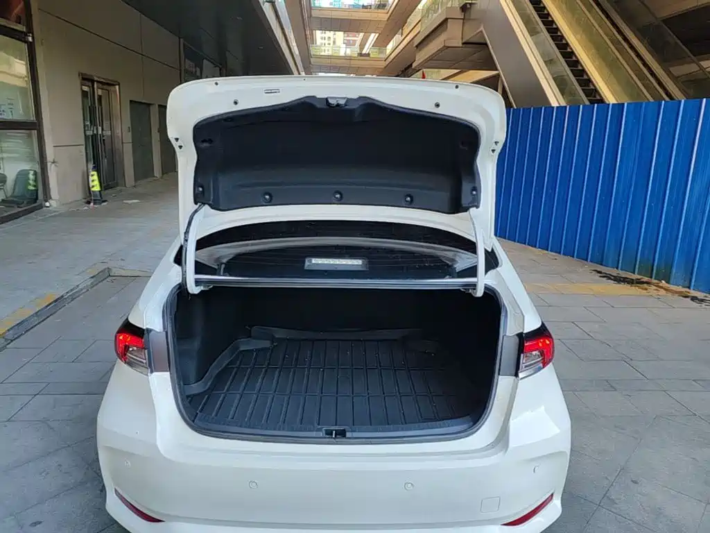 Toyota Corolla — миниатюра 15
