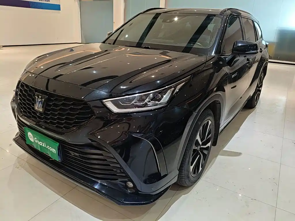 Toyota Crown Kluger — миниатюра 2