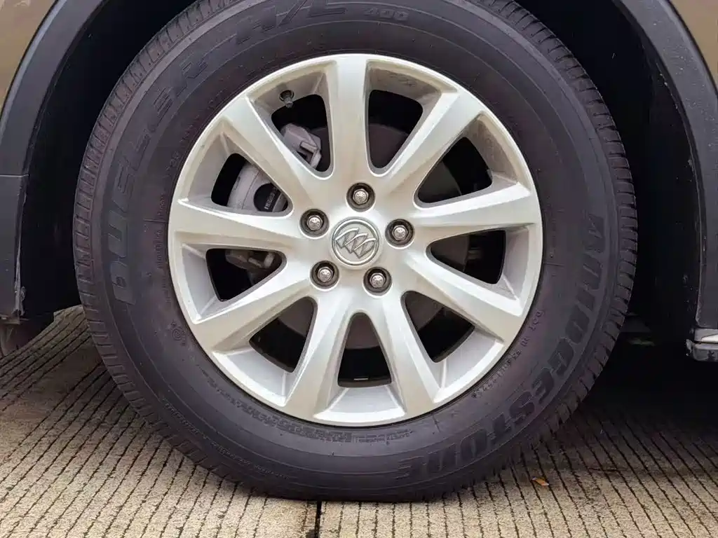 Buick Envision Plus — миниатюра 4