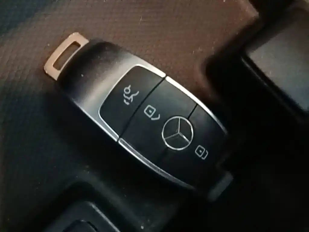 Mercedes-Benz GLB — миниатюра 9