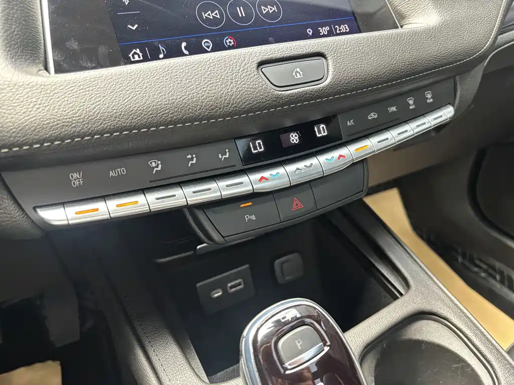 Cadillac XT4 — миниатюра 17
