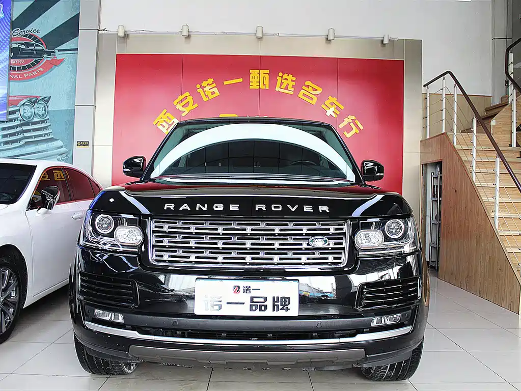 Land Rover Range Rover 3.0 SC V6 Vogue, фото 2