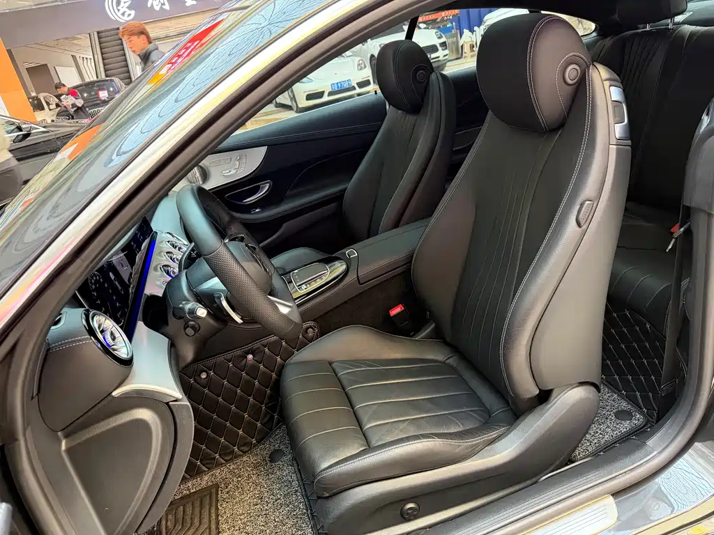 MERCEDES-BENZ E CLASS