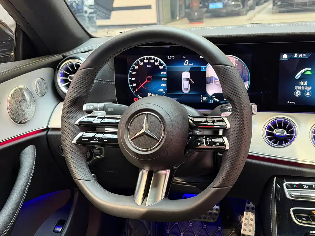 MERCEDES-BENZ E CLASS