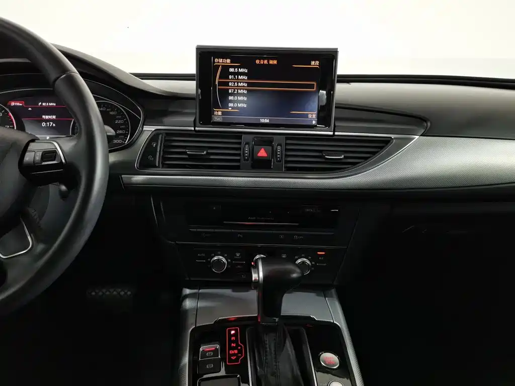 Audi A6L — миниатюра 12