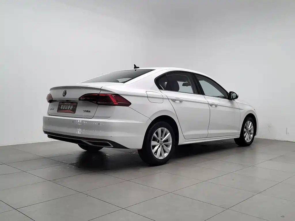 Volkswagen Bora — миниатюра 2