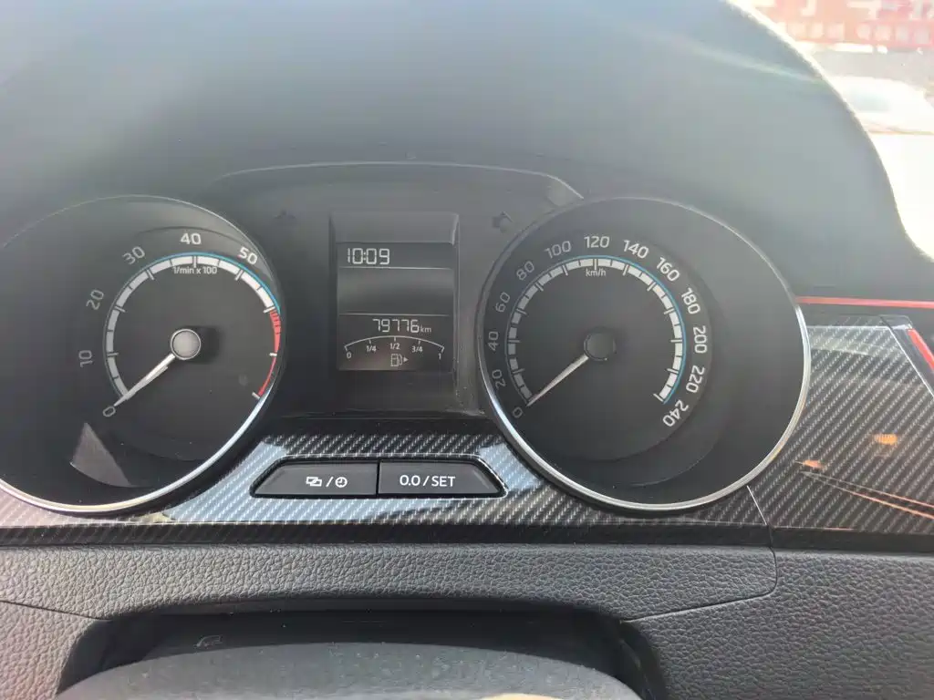 Skoda Rapid Spaceback — миниатюра 4