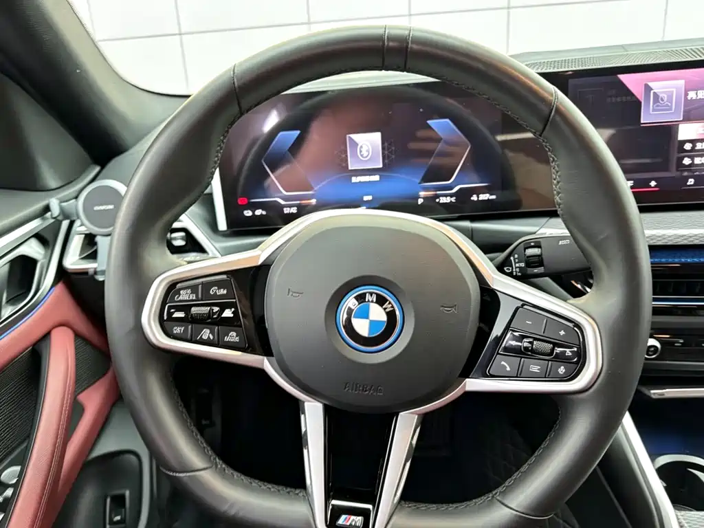 BMW i4 — миниатюра 6