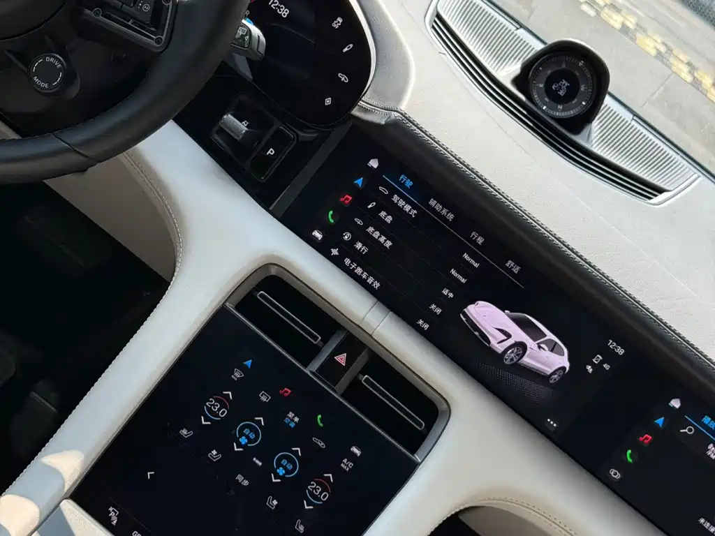 Porsche Taycan — миниатюра 14