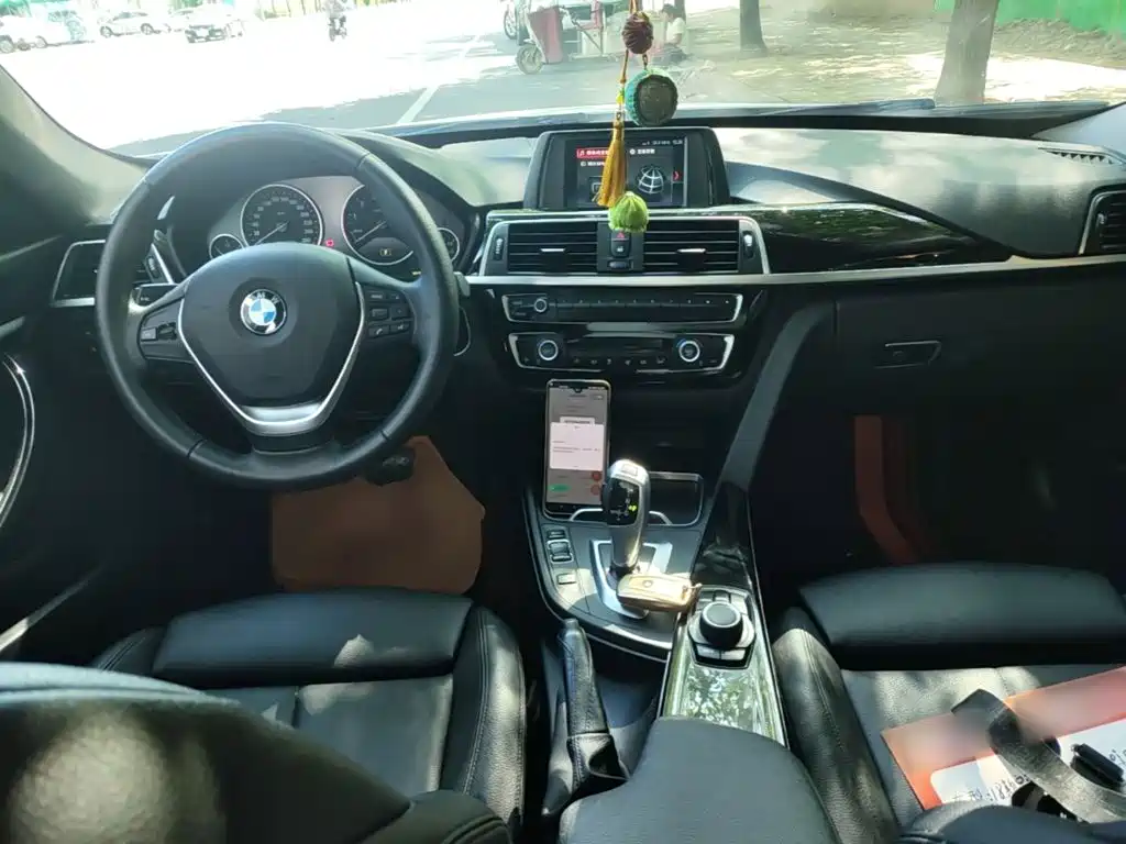BMW 3 Series GT — миниатюра 10