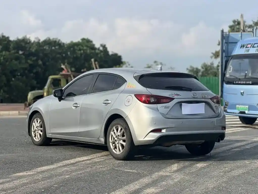 Mazda 3 Axela — миниатюра 3