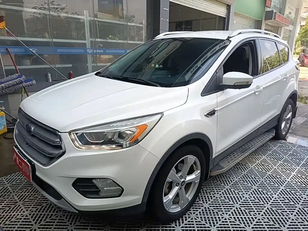 Ford Kuga — миниатюра 2