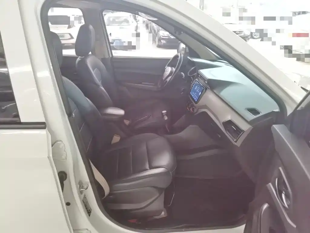 Wuling Hongguang — миниатюра 25