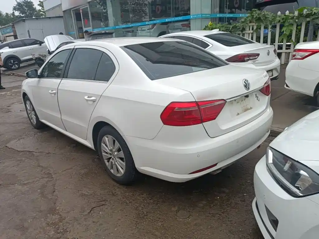 Volkswagen Lavida — миниатюра 5