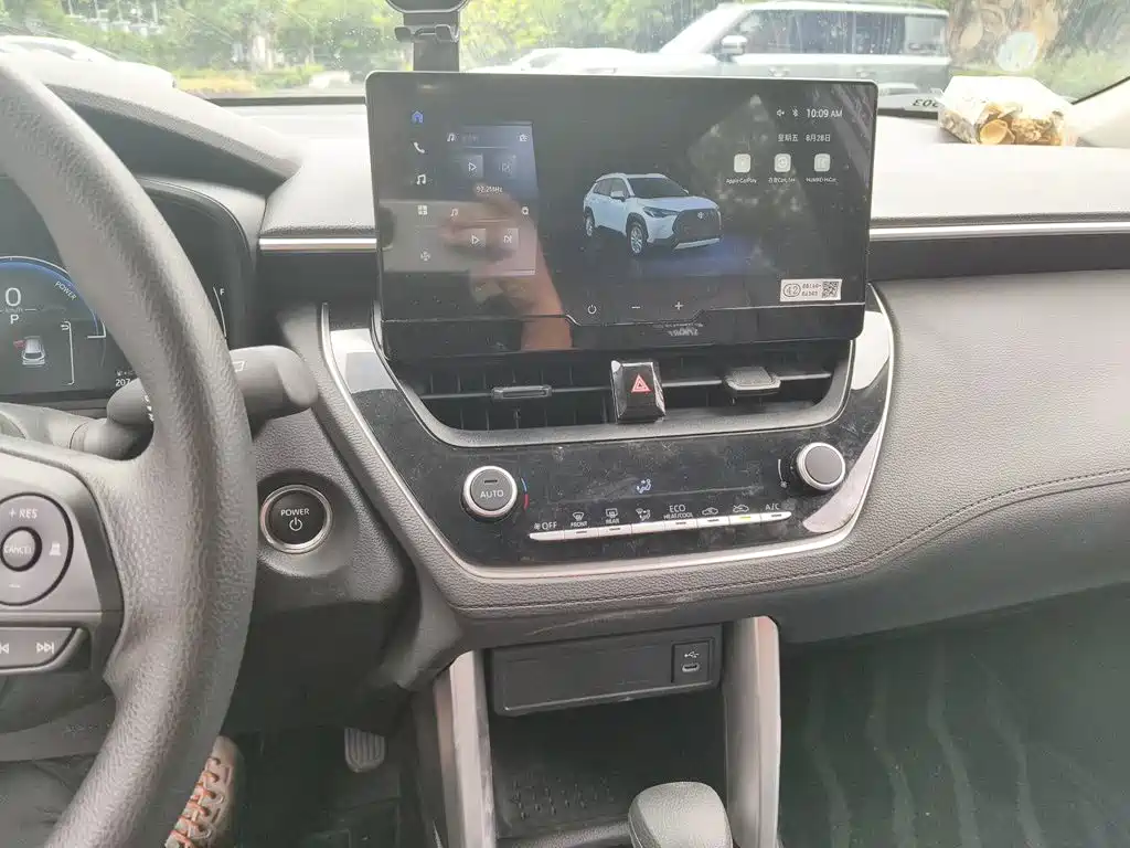 Toyota Corolla Cross — миниатюра 9