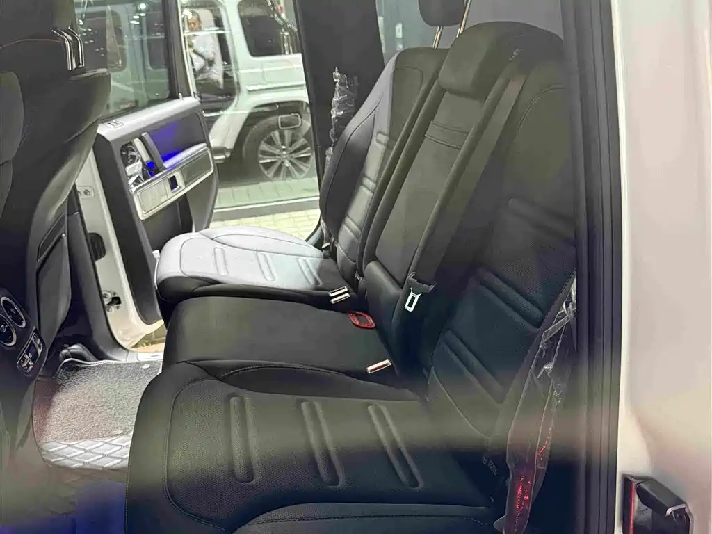 Mercedes-Benz G-Class — миниатюра 7
