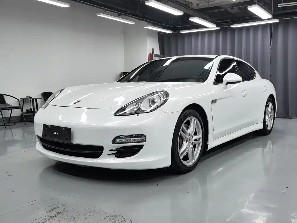 Porsche Panamera 2012