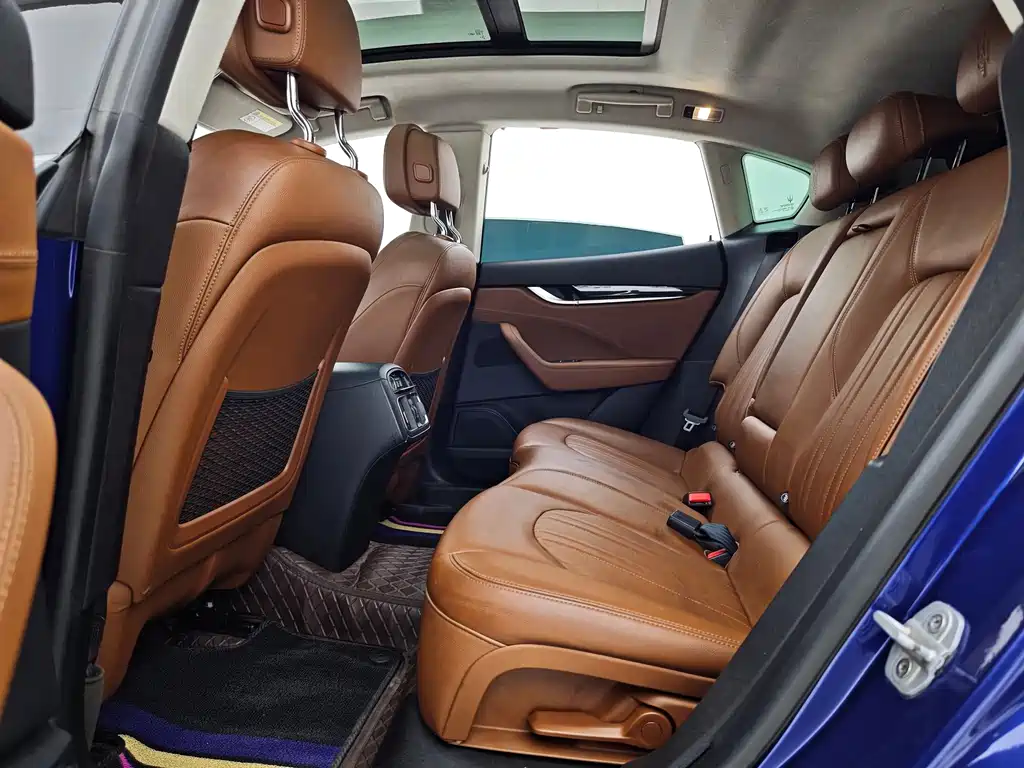 Maserati Levante — миниатюра 7