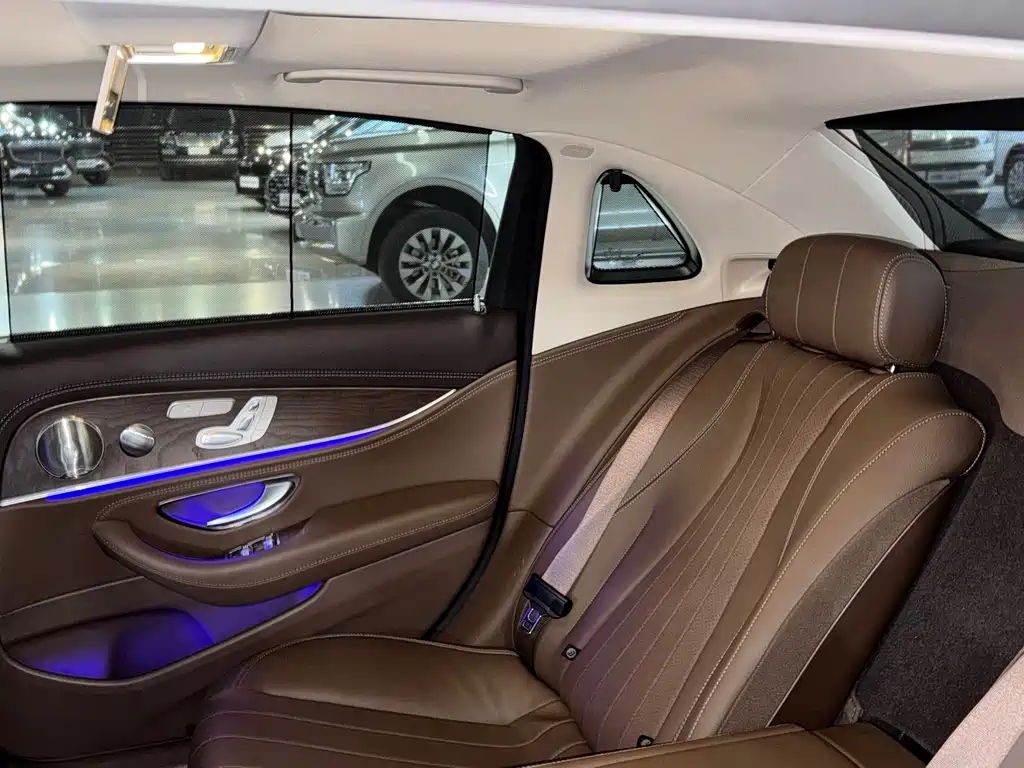 Mercedes-Benz E-Class — миниатюра 60