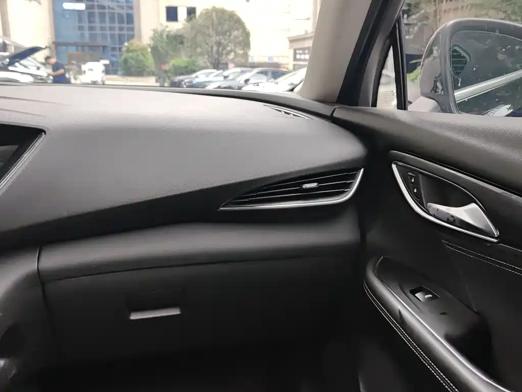 Buick Envision S — миниатюра 11