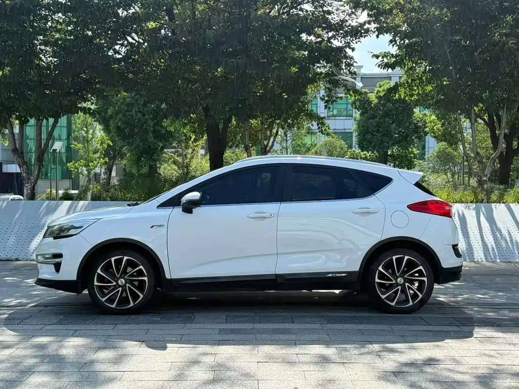 Geely Emgrand GS — миниатюра 3