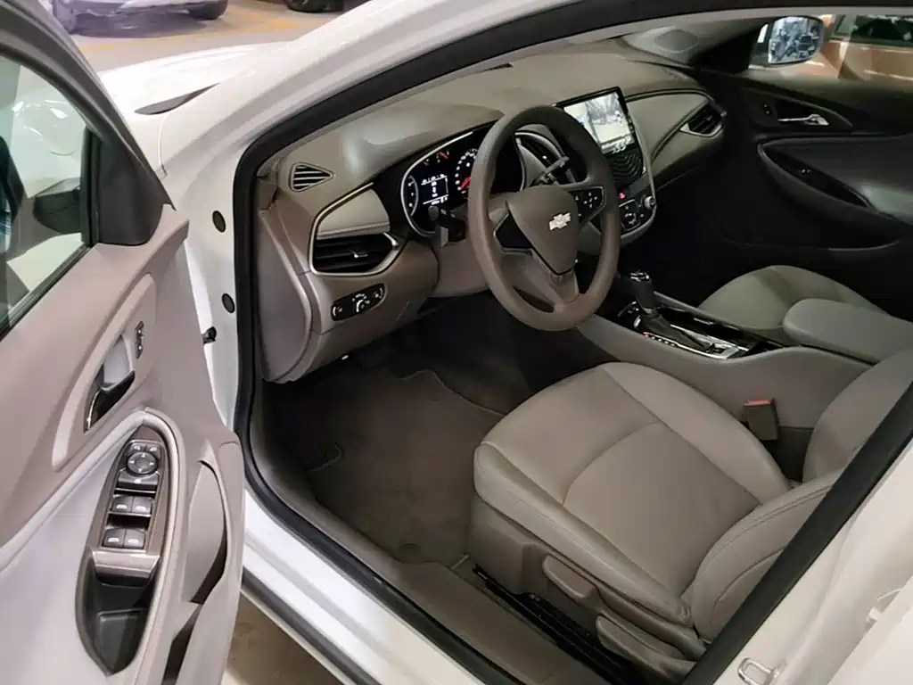 Chevrolet Malibu XL — миниатюра 16
