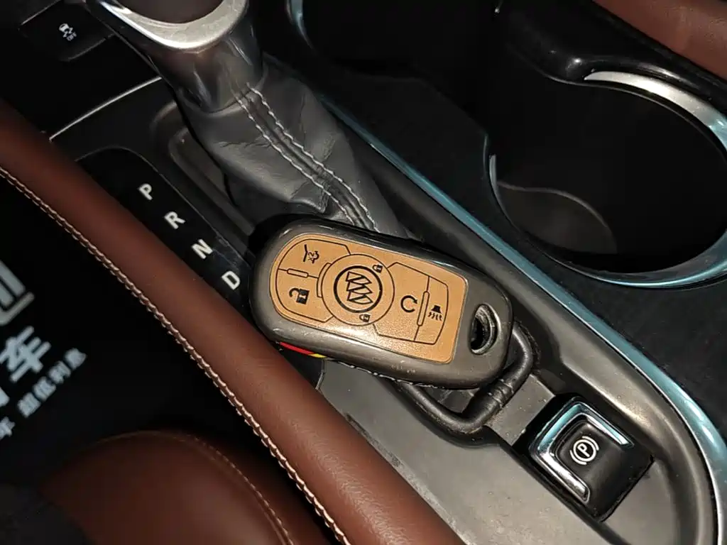 Buick Envision Plus — миниатюра 9