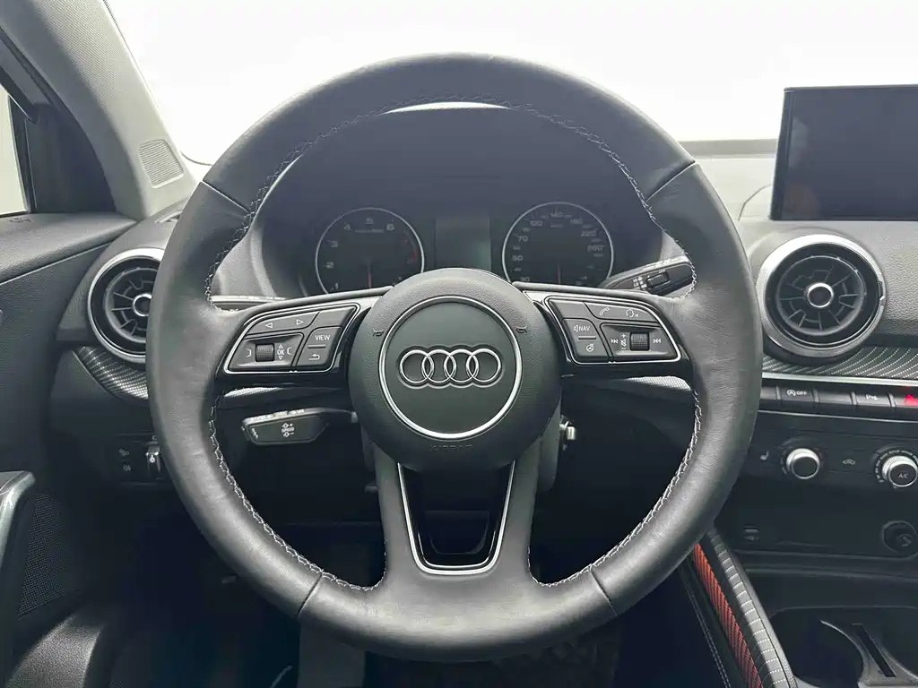Audi Q2L — миниатюра 16