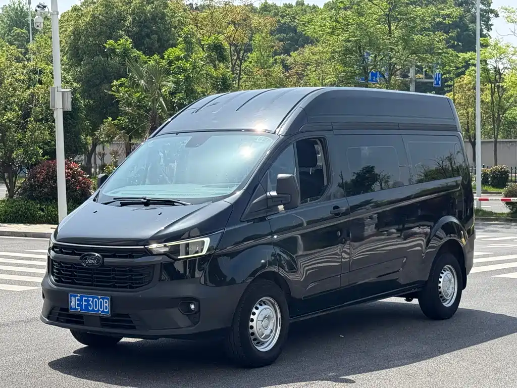 Ford Transit 2024