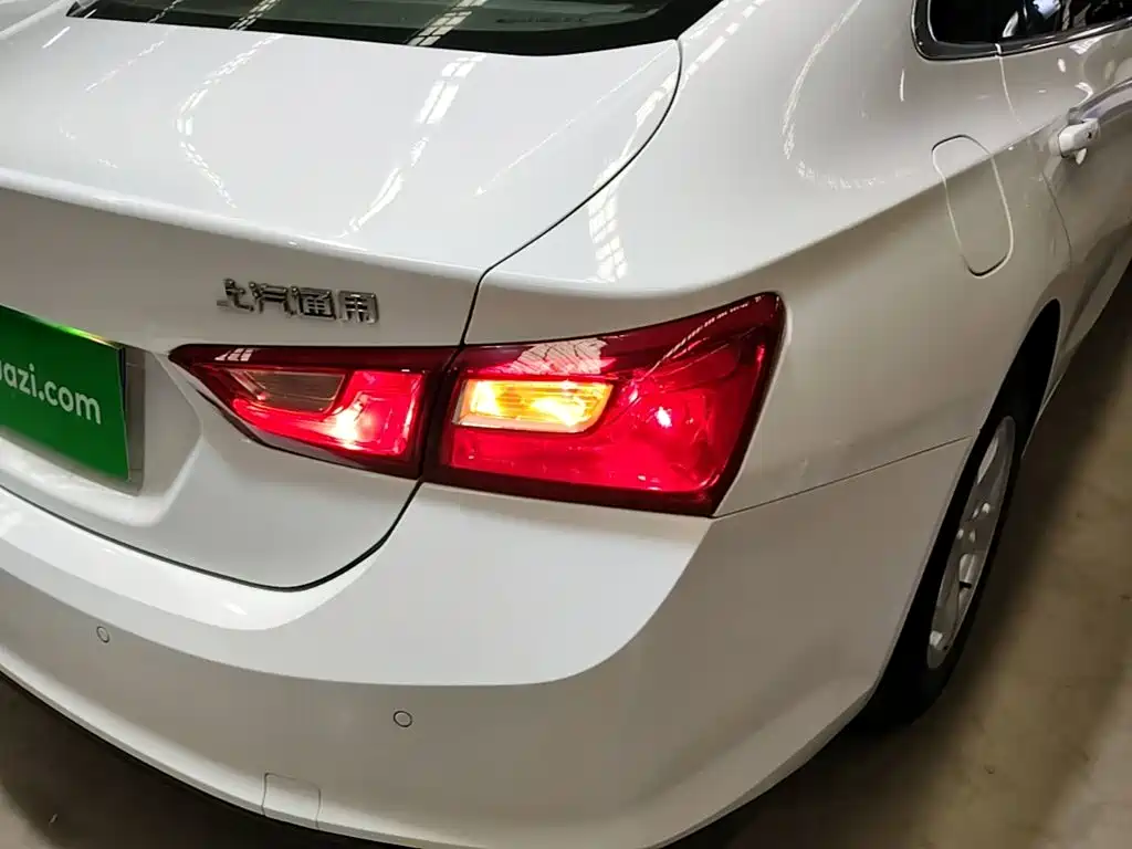 Chevrolet Malibu XL — миниатюра 8