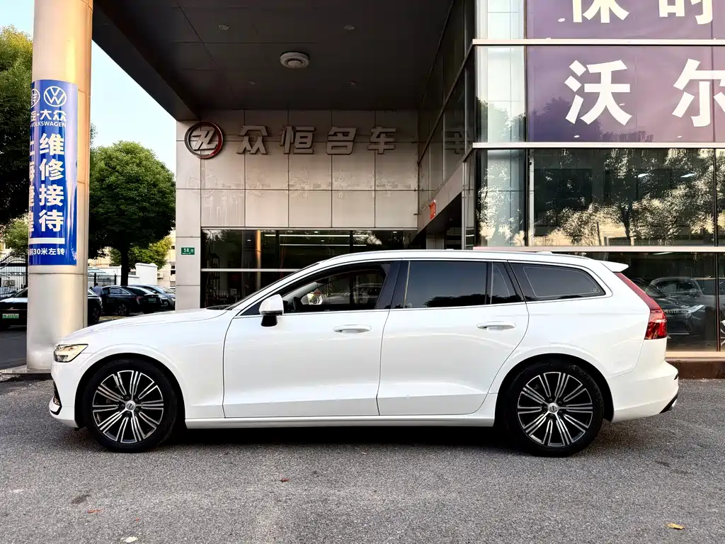 Volvo V60 — миниатюра 6