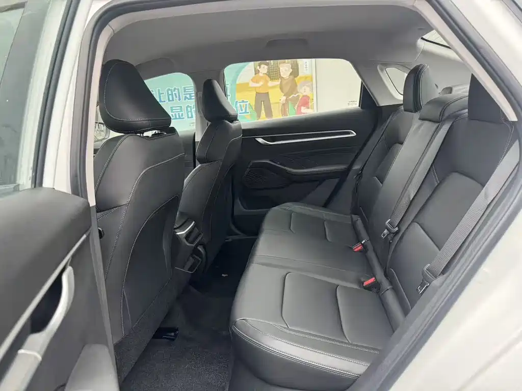 Geely Emgrand 2025 4 1.5L CVT
